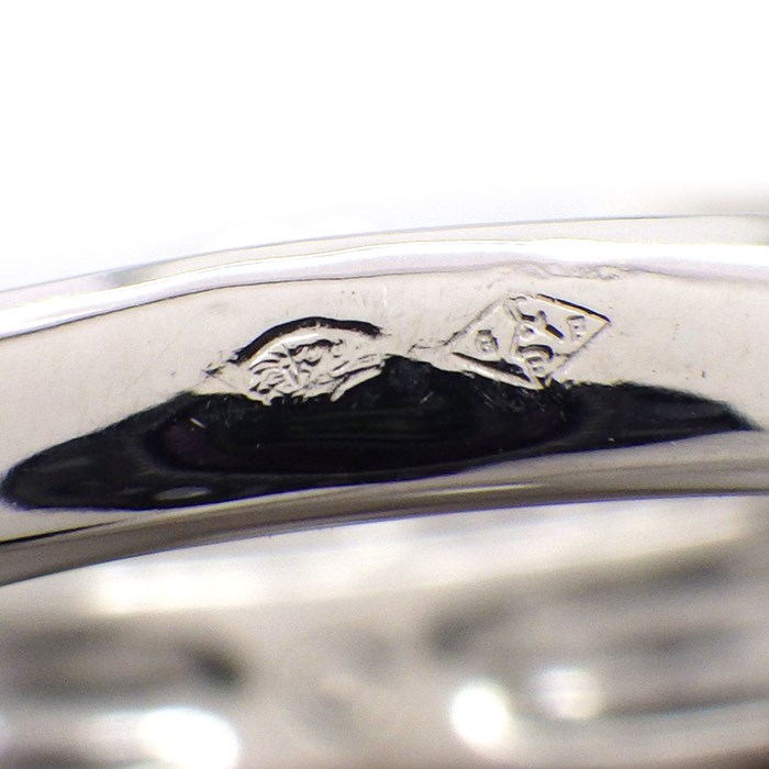 ヴァンクリーフ&アーペル Van Cleef & Arpels リング ヴィンテージ アルハンブラ VCARF48900 1ポイント ダイヤモンド 0.05ct ホワイト シェル K18WG 8.5号 / #49 【中古】