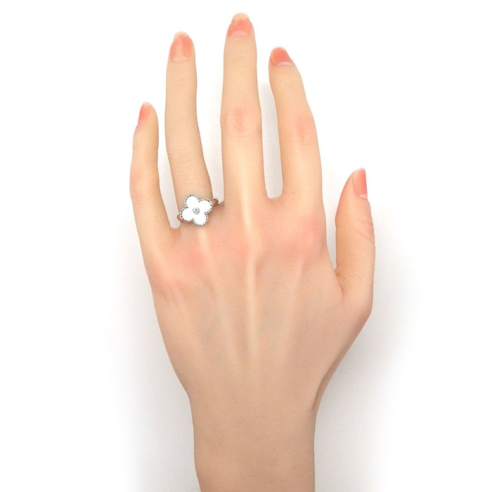ヴァンクリーフ&アーペル Van Cleef & Arpels リング ヴィンテージ アルハンブラ VCARF48900 1ポイント ダイヤモンド 0.05ct ホワイト シェル K18WG 8.5号 / #49 【中古】