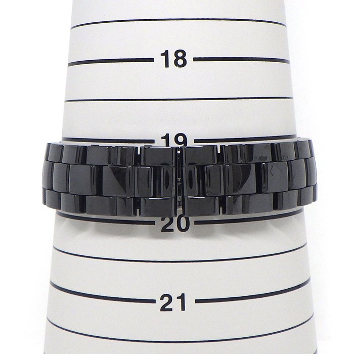 シャネル CHANEL 腕時計 J12 H0685 デイト 回転ベゼル ブラック 文字盤 ブラック セラミック SS 自動巻き 【中古】
