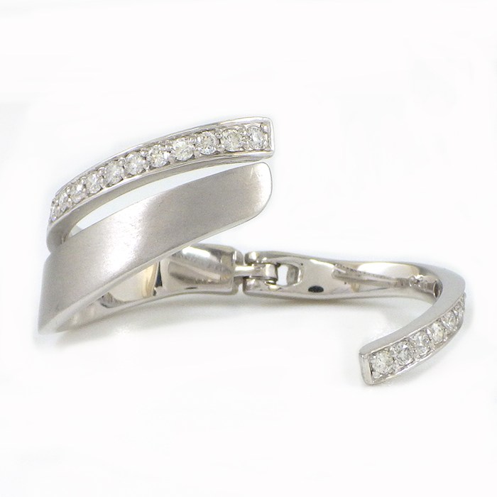 【ダイヤモンド】 リング ラウンドブリリアントカット ダイヤモンド 計0.3ct K18WG 9号 【中古】
