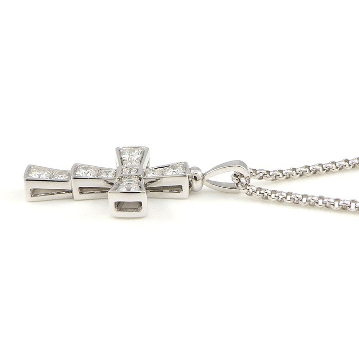ブルガリ BVLGARI ネックレス クロス モチーフ スモール 354038 ダイヤモンド K18WG 【箱・保付き】 【中古】