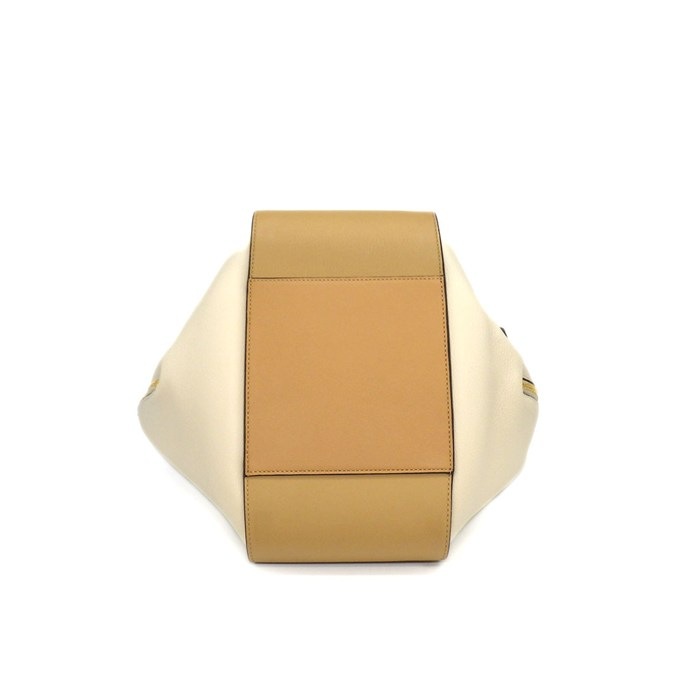 ロエベ LOEWE ショルダーバッグ ハンモックバッグ スモール 326.30KS35 デューン ウォームデザート クラシックカーフ 【中古】
