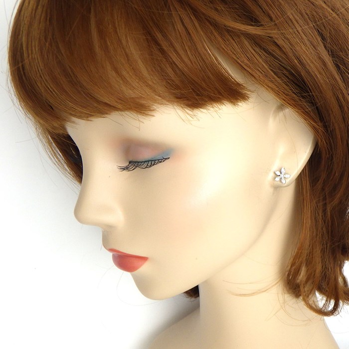 ヴァンドーム VENDOME ピアス フラワーモチーフ パヴェ ダイヤモンド K18WG 【中古】