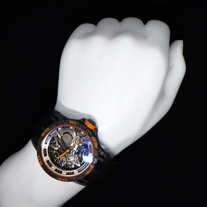ロジェ・デュブイ ROGER DUBUIS 腕時計 エクスカリバー スパイダー ランボルギーニ アヴァンタドールS RDDBEX0708 世界限定8本 アランチョ アルゴス スケルトン文字盤 カーボン ラバー チタン 手巻き 【OH済み】　【中古】