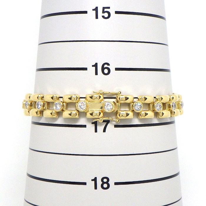 ショパール Chopard 腕時計 10/538.1 ラグジュアリー ディアマン ラウンド バゲットカット ダイヤモンド ホワイト文字盤 K18YG ダイヤブレスレット クオーツアナログ 【中古】