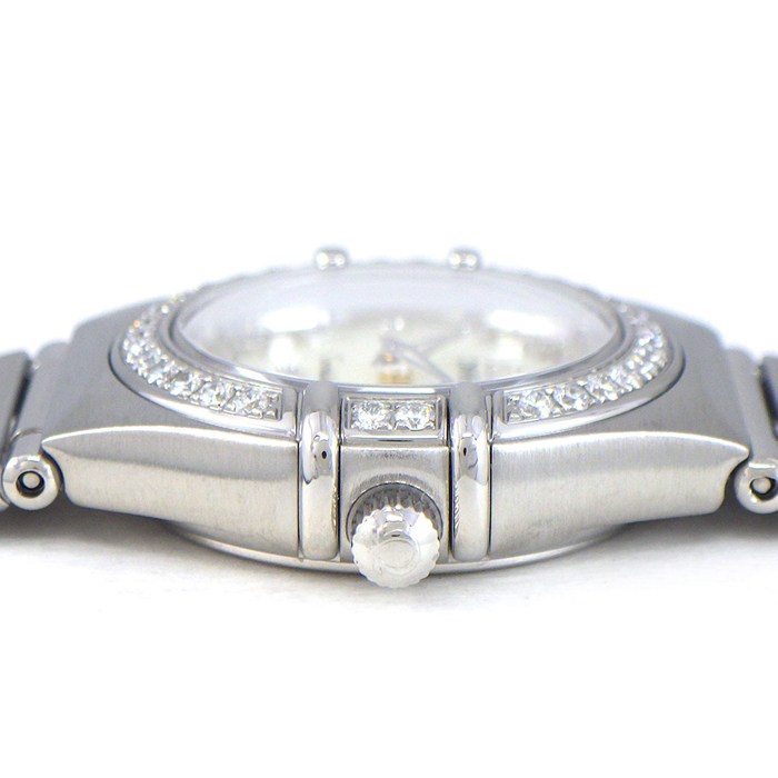 オメガ OMEGA 腕時計 コンステレーション 111.15.23.60.55.001 12ポイント ダイヤインデックス ダイヤベゼル ホワイト マザーオブパール文字盤 SS クオーツアナログ 【中古】