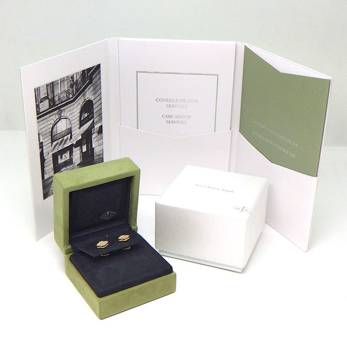 ヴァンクリーフ＆アーペル Van Cleef & Arpels ピアス スウィート アルハンブラ VCARA44800 ホワイト シェル K18YG 【箱・保付き】 【中古】