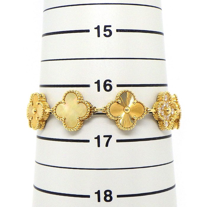 ヴァンクリーフ＆アーペル Van Cleef & Arpels 腕時計 スウィート アルハンブラ VCARO8WW00 ゴールド ギョーシェ クローバー 文字盤 3ポイント ゴールド シェル 24ポイント ダイヤモンド 0.95ct K18YG クオーツアナログ 【中古】