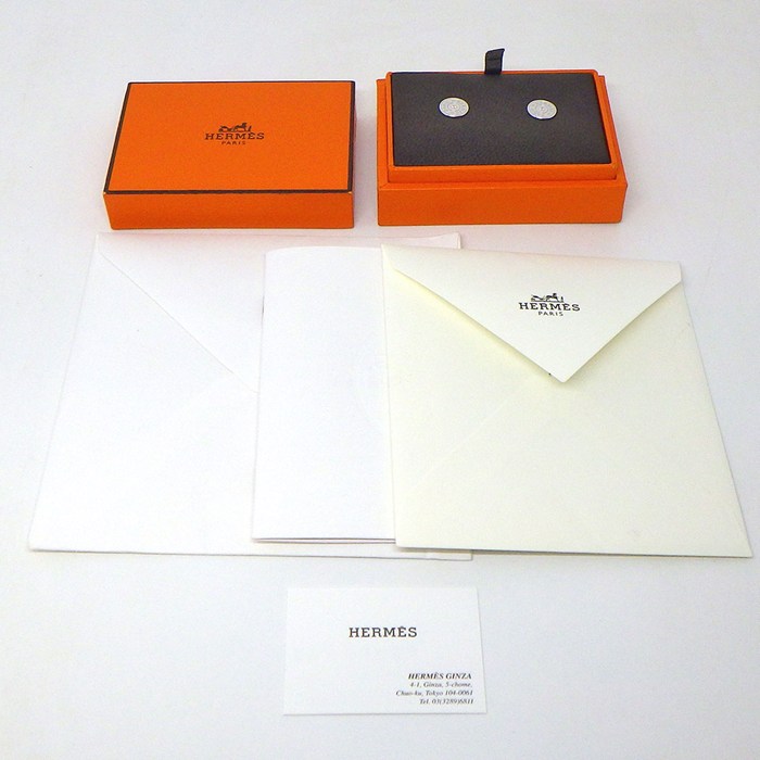 エルメス HERMES ピアス セリエ ラウンド ロゴ 2ポイント ダイヤモンド K18WG 【箱・保付き】 【中古】