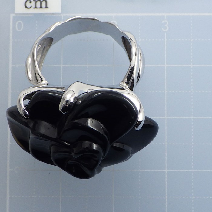 激安鑑定済み✨シャネル　カメリアブラックリングB14V Camelia 激安鑑定済みシャネル カメリアブラックリングB14V Camelia