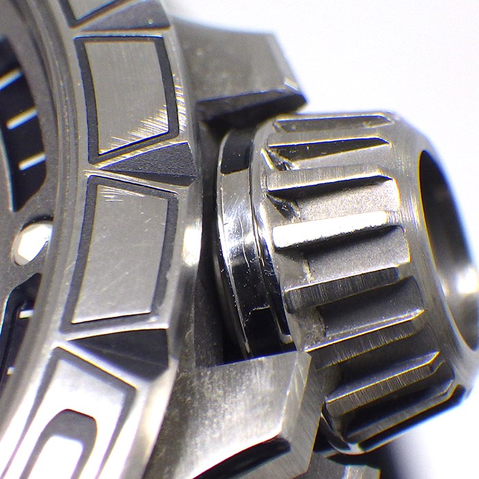 ロジェ・デュブイ ROGER DUBUIS 腕時計 エクスカリバー ウラカン スパイダー RDDBEX0748 グレー/スケルトン文字盤 デイト 裏スケ ラバー 自動巻き 【箱・保付き】 【中古】