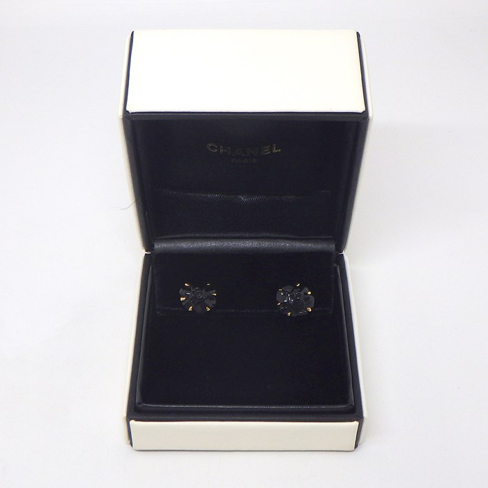 中古美品★CHANEL　ブラック　ミニキューブ型　フープピアス　カメリア　02a CHANEL シャネル フープピアス カメリア シルバー ブラック 09P
