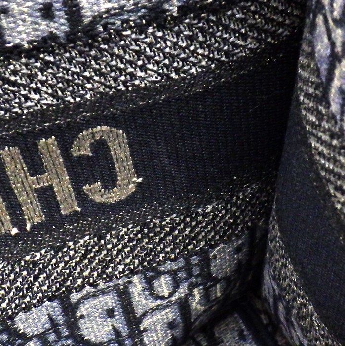 ディオール Dior トートバッグ ハンドバッグ ブックトート ミディアム M1296ZRIW_M828 エクリュホワイト ブルー ディオール オブリーク エンブロイダリー 【中古】