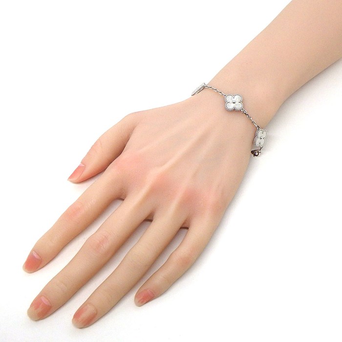 ヴァンクリーフ＆アーペル Van Cleef & Arpels ブレスレット ヴィンテージアルハンブラ 5モチーフ VCARD9XE00 ギョーシェ K18WG 【箱・保付き】 【中古】