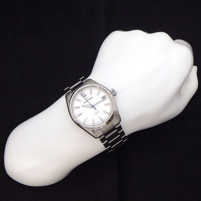 グランドセイコー Grand Seiko 腕時計 エボリューション9 SLGA009/9RA2-0AB0 デイト 裏スケ 白樺 シルバー文字盤 SS スプリングドライブ 【箱・保付き】 【中古】