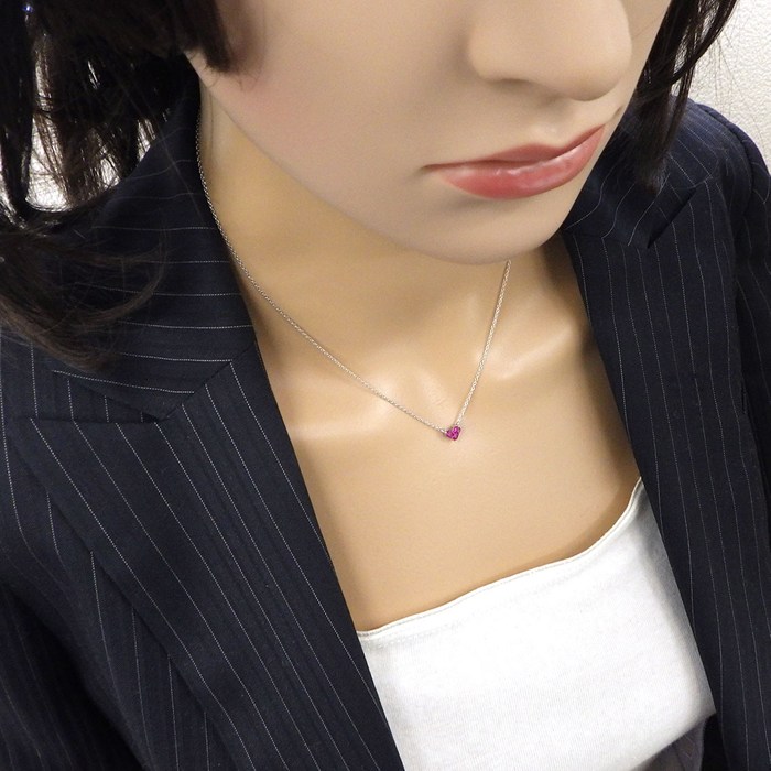 スタージュエリー STAR JEWELRY ネックレス ミステリアスハート 3ポイント プリンセスカット ルビー 計0.25ct K18WG 【箱・保付き】 【中古】