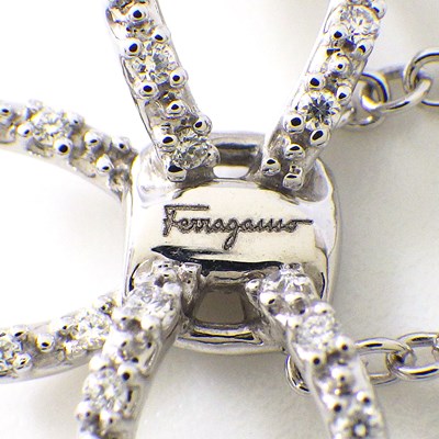 サルヴァトーレ・フェラガモ Salvatore Ferragamo ネックレス ボウ リボン モチーフ パヴェ ダイヤモンド K18WG 【中古】