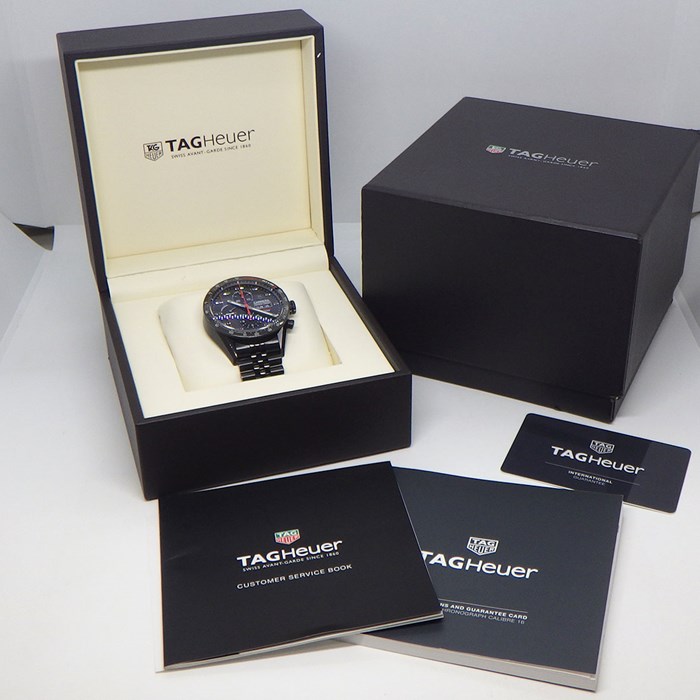 タグ・ホイヤー TAG Heuer 腕時計 カレラ キャリバー16 日産ニスモ限定 CV2A82.FC6237 デイデイト カレンダー クロノグラフ 裏スケ グレー/レッドライン ブラック文字盤 黒 チタン セラミック SS 自動巻き 【箱・保付き】 【中古】