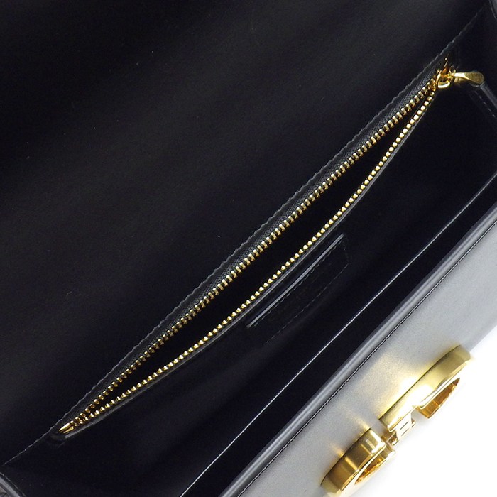 ディオール Dior ショルダーバッグ 30 モンテーニュ M9203UMOS_M911 ブラック ボックスカーフスキン ゴールド金具 【中古】