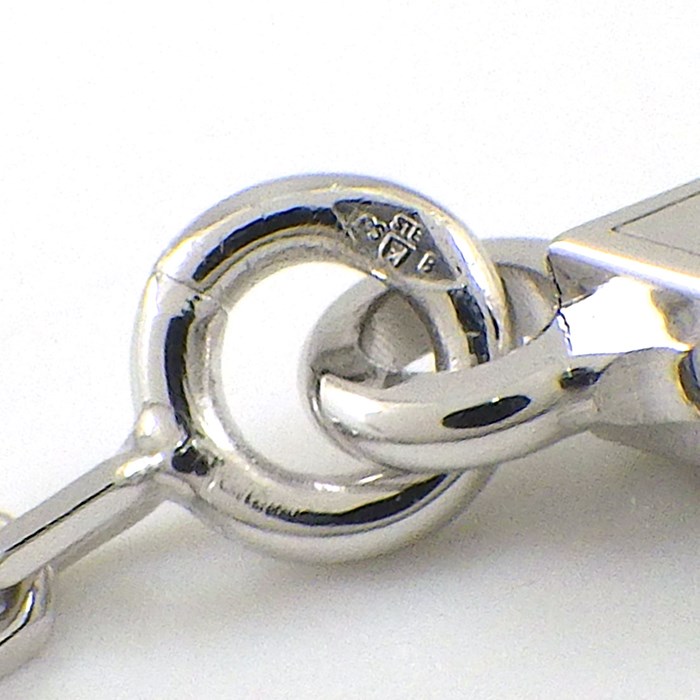 ヴァンクリーフ&アーペル Van Cleef & Arpels ネックレス ヴィンテージ アルハンブラ VCARPNTH00 ギョーシェ 2024年 ホリデーシーズン限定 1ポイント ダイヤモンド K18PG K18WG 【箱・保付き】 【中古】