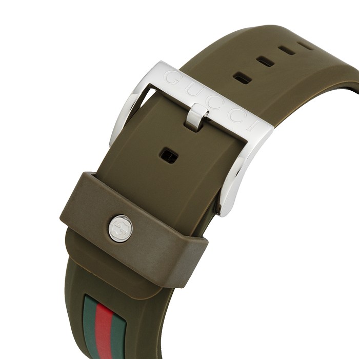 【新品・2年保証】グッチ GUCCI 腕時計 シンク YA137106 インターロッキングG サンレイ カーキ文字盤 デイト ラバーベルト SS クオーツアナログ 【箱・保付き】