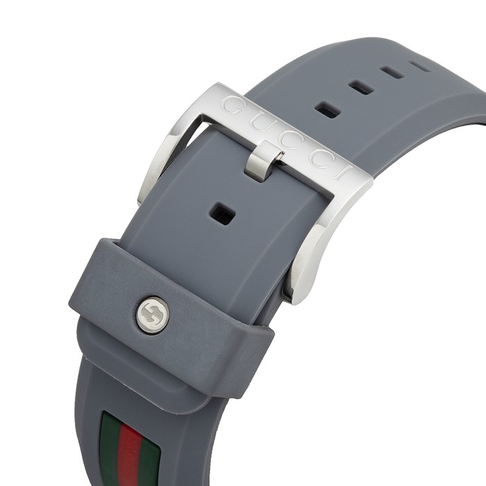 【新品・2年保証】グッチ GUCCI 腕時計 シンク YA137109A インターロッキングG サンレイ グレー文字盤 デイト SS ラバー クオーツアナログ 【箱・保付き】