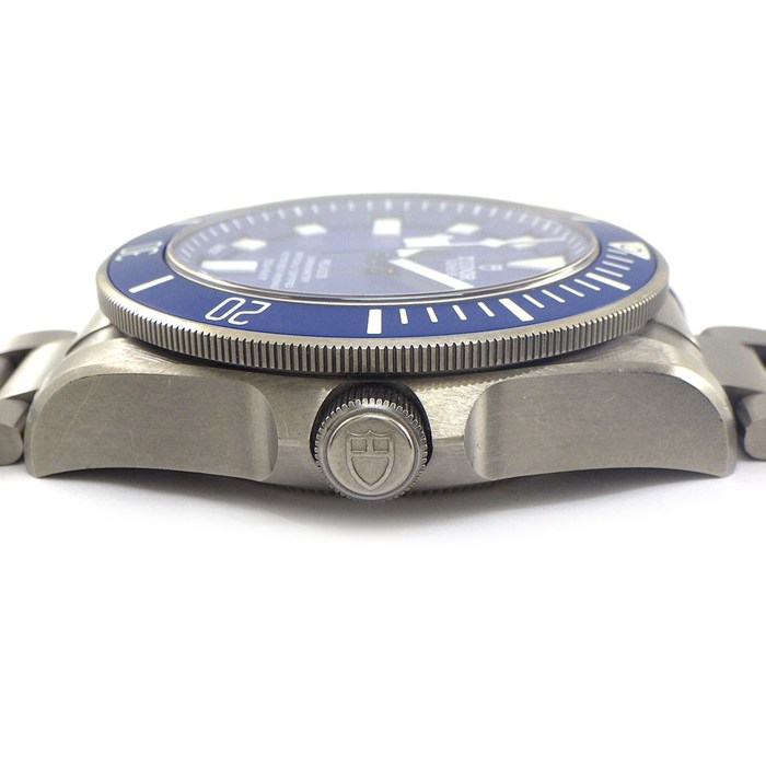 チューダー(チュードル) TUDOR 腕時計 ペラゴス 25600TB ブルー文字盤 デイト 夜光インデックス 回転ベゼル SS 自動巻き 【中古】