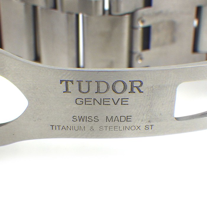 チューダー(チュードル) TUDOR 腕時計 ペラゴス 25600TB ブルー文字盤 デイト 夜光インデックス 回転ベゼル SS 自動巻き 【中古】
