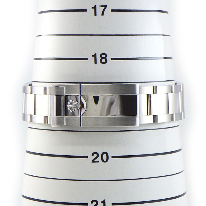 ロレックス Rolex 腕時計 デイトナ 116520 ルーレット刻印 ブラック文字盤 クロノグラフ タキメーター 夜光針/インデックス スモールセコンド SS 自動巻き 【箱・保付き】 【中古】