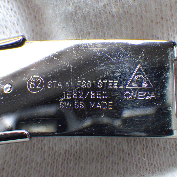 オメガ OMEGA 腕時計 スピードマスター デイデイト 3523.30 クロノグラフ タキメーター スモールセコンド 夜光インデックス 夜光針 サンレイ シルバー文字盤 SS 自動巻き 【箱・保付き】 【中古】