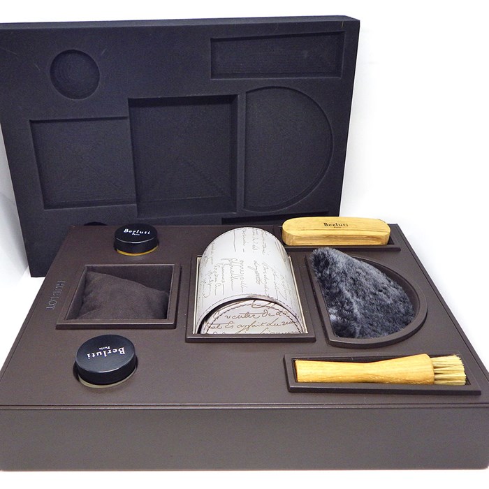 ウブロ Hublot 腕時計 クラシック フュージョン ベルルッティ スクリット フラットビアンコ 511.NE.050W.VR.JBER19 日本限定100本 ホワイト文字盤 白 裏スケ チタン SS ホワイト ラバー/革 ベルト 自動巻き 【箱・保付き】 【中古】