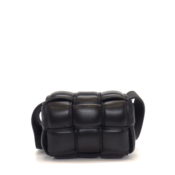 ボッテガ・ヴェネタ BOTTEGA VENETA ショルダーバッグ キャンディ パデッド カセット 716648 ブラック ラムスキン ゴールド金具 【中古】