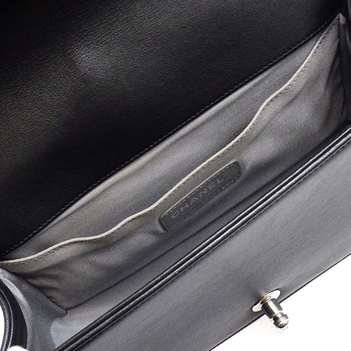シャネル CHANEL ハンドバッグ ショルダーバッグ ボーイシャネル 25 シェブロン A67086 ブラック グレー ラムスキン シルバー金具 【中古】
