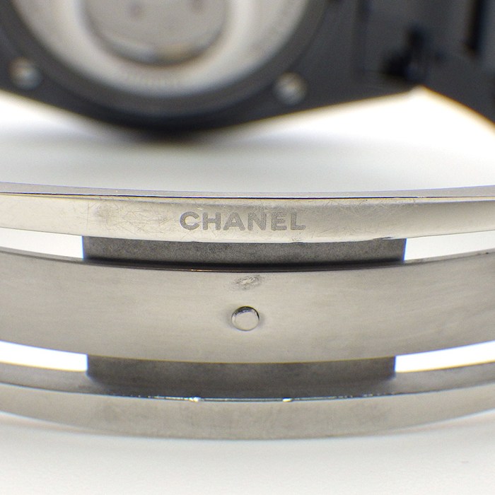 シャネル CHANEL 腕時計 J12 ファントム H6185 ブラック文字盤 裏スケ 回転ベゼル 夜光針 セラミック SS 自動巻き 【中古】