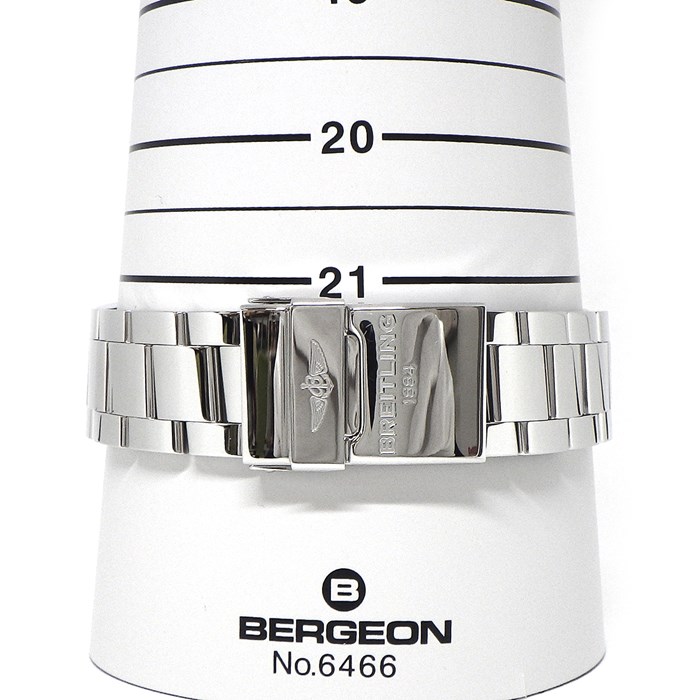 ブライトリング Breitling 腕時計 スーパーアベンジャー2 A1337111/BC28 カレンダー クロノグラフ スモールセコンド 夜光針 ブラック 文字盤 SS 自動巻き 【箱・保付き】 【中古】