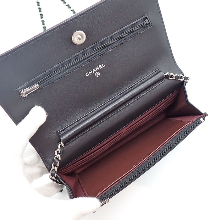 シャネル CHANEL ショルダーバッグ マトラッセ クラシック チェーンウォレット 2020年製 AP0250 ブラック ボルドー ラムスキン シルバー金具 【中古】 シャネル CHANEL ショルダーバッグ マトラッセ クラシック チェーン