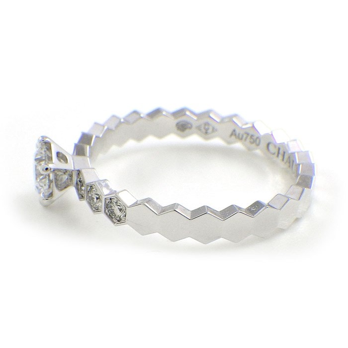 ショーメ Chaumet リング ビー マイ ラブ ソリテール J1NC00 6ポイント ダイヤモンド 計0.09ct 1ポイント ラウンドブリリアントカット ダイヤモンド 0.31ct(D/VVS1/EX) K18WG 8号 【中古】