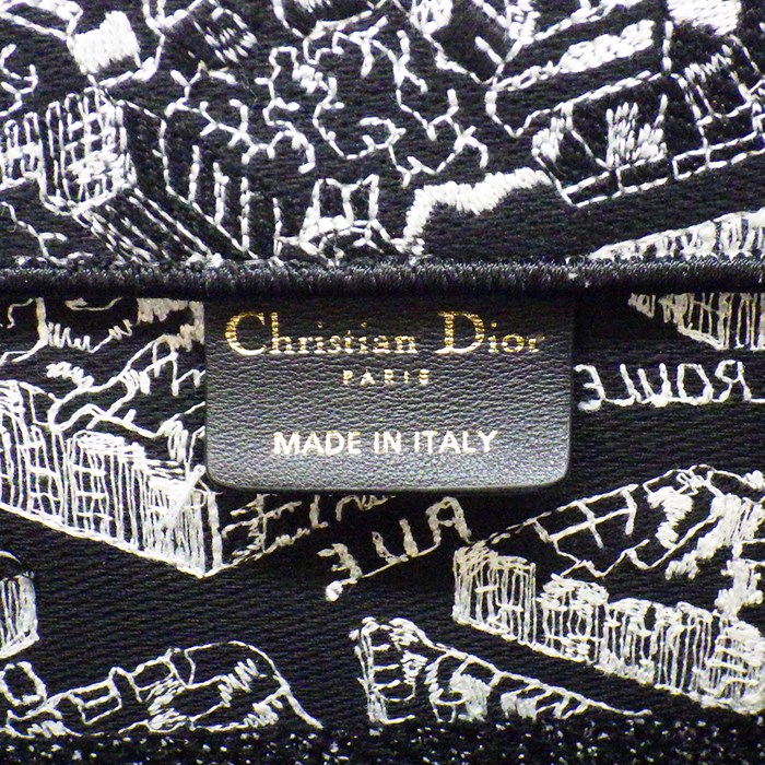 ディオール Dior トートバッグ ハンドバッグ ブックトート ミディアム M1296ZOMP_M46I ブラック ホワイト プラン ドゥ パリ エンブロイダリー (コットン) 【中古】