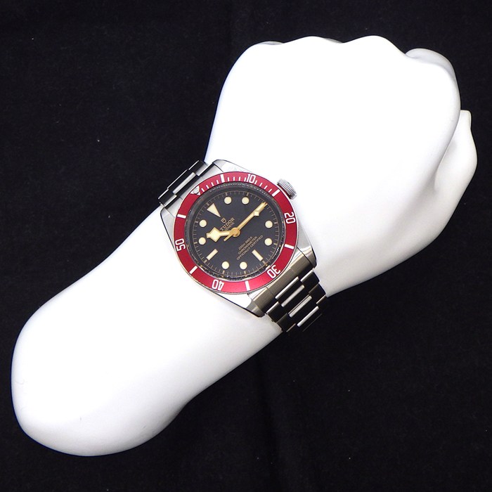 チューダー(チュードル) TUDOR 腕時計 ヘリテージ ブラックベイ 79230R 回転ベゼル 夜光インデックス 夜光針 ブラック文字盤 SS 自動巻き 【箱・保付き】 【中古】