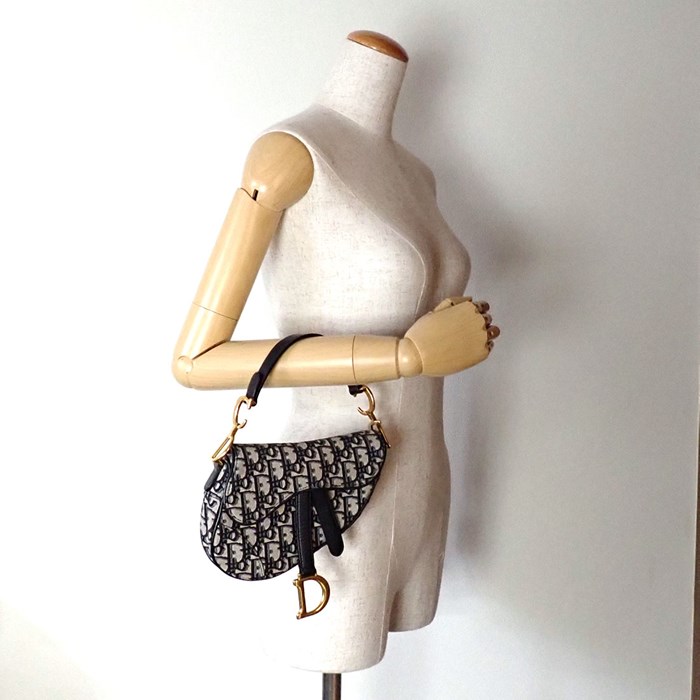 ディオール Dior ハンドバッグ サドルバッグ ミニ オブリーク M0456CTZQ_M928 ネイビー ベージュ ディオール オブリーク ジャガード カーフスキン テクニカルファブリック 【中古】