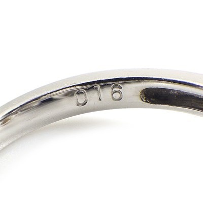 【ホワイトシェル ダイヤモンド】 ピンキーリング 蝶 バタフライ 2モチーフ ホワイト シェル ダイヤモンド 計0.16ct K18WG 白 5号 【中古】