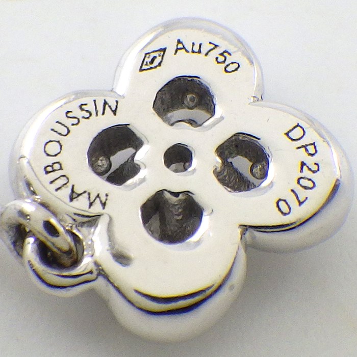 MAUBOUSSIN 花型ダイヤピアス MAUBOUSSIN 花型ダイヤピアス