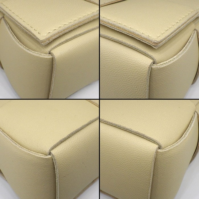 ボッテガ・ヴェネタ BOTTEGA VENETA ショルダーバッグ キャンディ カセット 666688 VMAY1 9776 ポリッジ レザー 【中古】