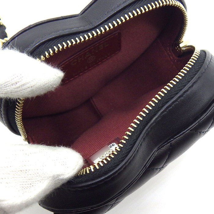 シャネル CHANEL ショルダーバッグ マトラッセ ハートチェーン ウエストバッグ AP2787 2021年以降 ブラック ボルドー ラムスキン 【中古】