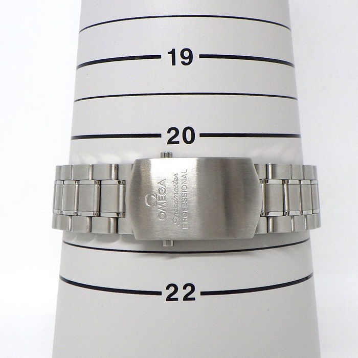 オメガ OMEGA 腕時計 スピードマスター 42mm 3572.50 クロノグラフ タキメーター スモールセコンド 裏スケ 夜光インデックス 夜光針 ブラック文字盤 SS 手巻き 【中古】