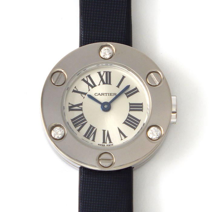 カルティエ Cartier 腕時計 ラブウォッチ WE800131 3ポイント ダイヤベゼル サンレイ シルバー文字盤 K18WG ブラック サテン 革 クオーツアナログ 【中古】 カルティエ Cartier 腕時計 ラブウォッチ WE800131 3ポイント ダイヤ