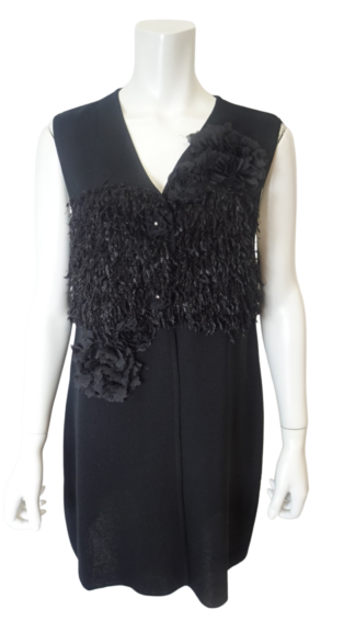 2025年秋冬 前立て立体モチーフ使いニットジレ 2521011 ｜Super Beauty