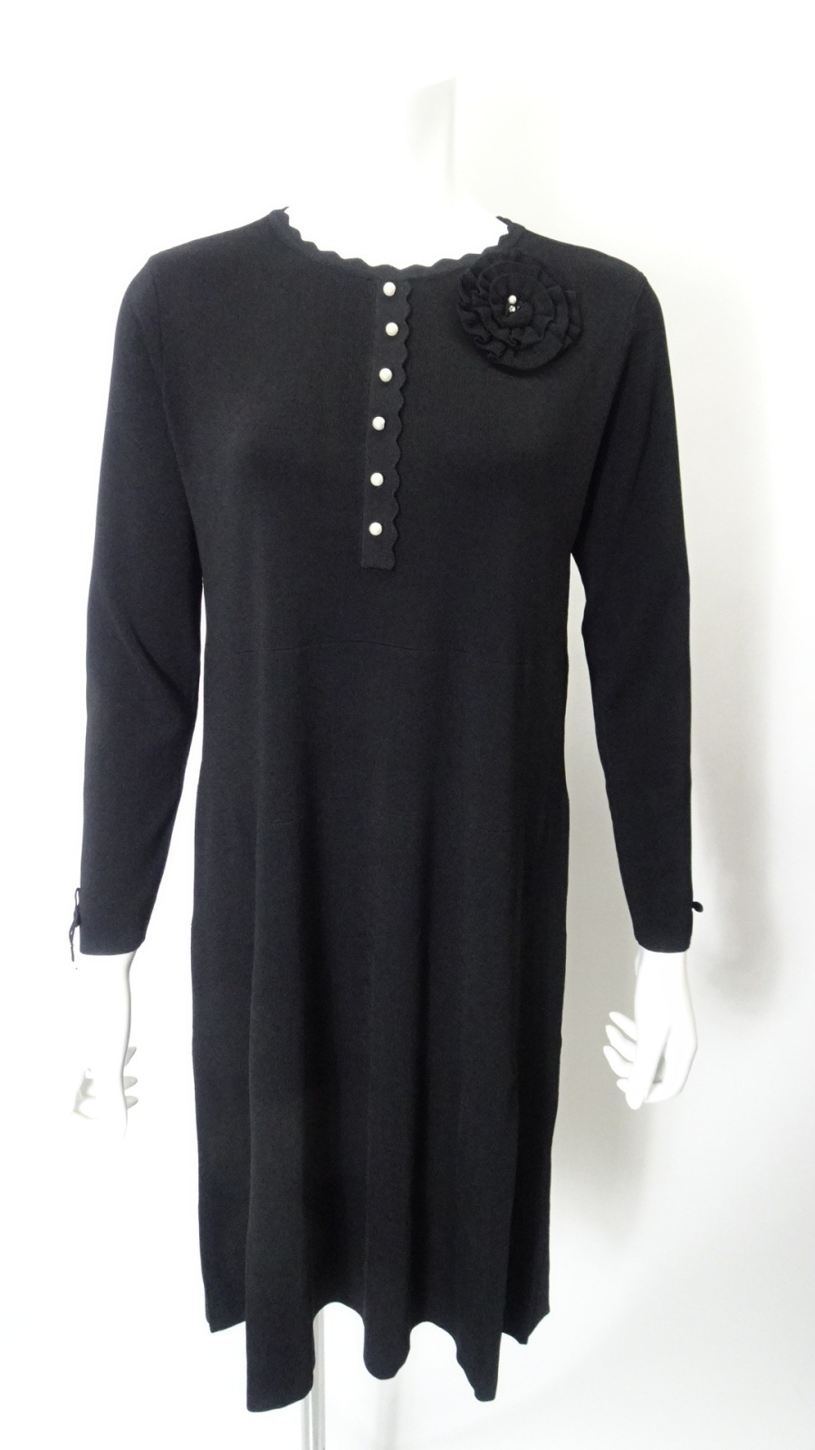 2025年秋冬 コサージュ付ニットワンピース 2521042 ｜Super Beauty公式通販