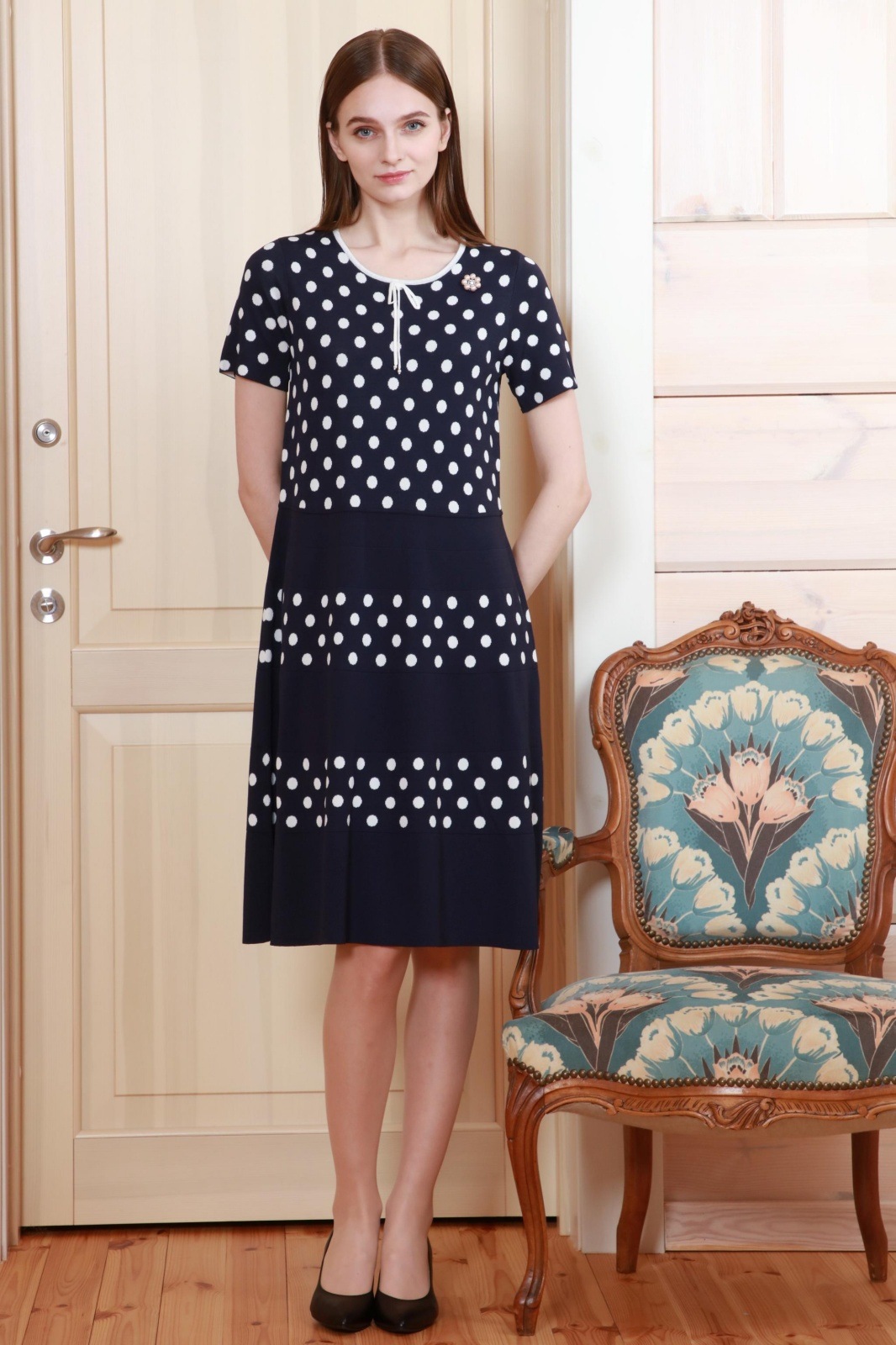 2026年春夏物 水玉ジャガード編み切替ニットワンピース 2611004