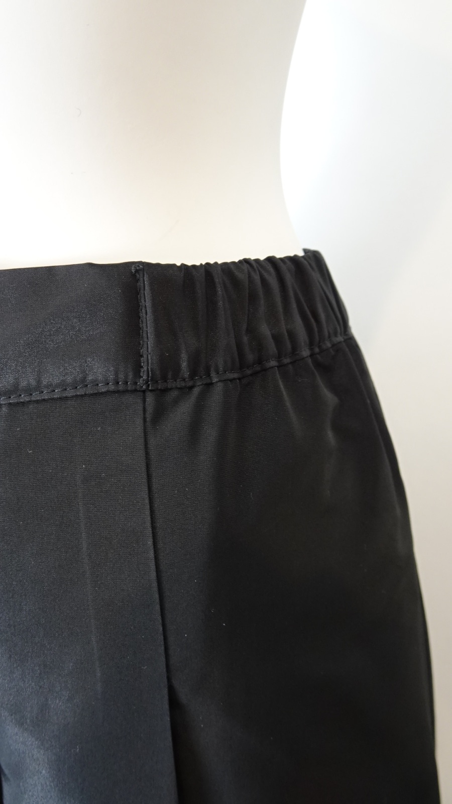 2025年秋冬 裾レース使いベロア×タフタ素材スカート 2523003 ｜Super